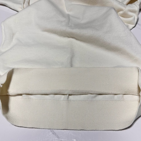 Izod EUC Cream White Knit Cotton V-neck Ribbed Light Sweater Size Small - Picture 4 of 10